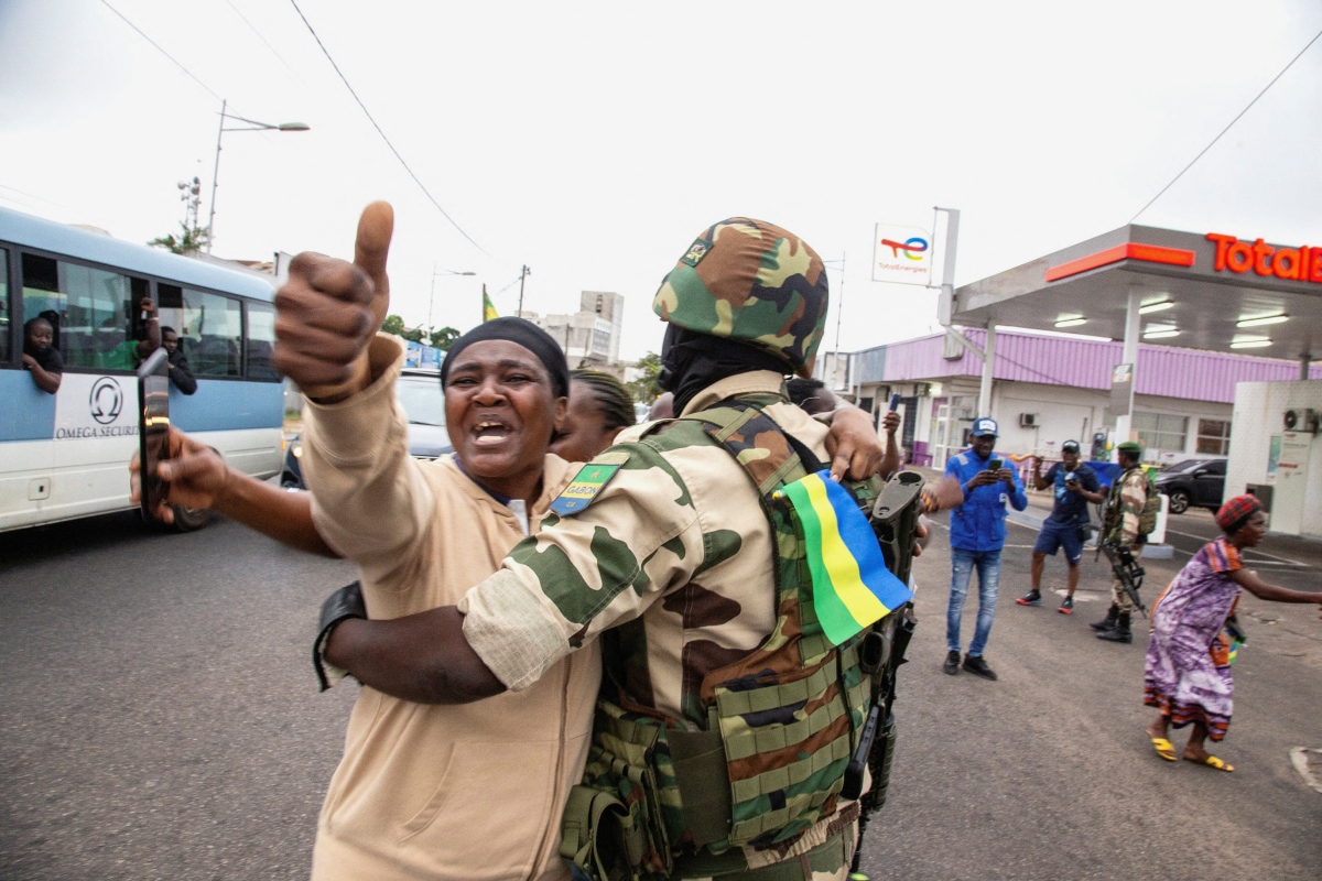 Những hình ảnh đáng chú ý về cuộc đảo chính tại Gabon