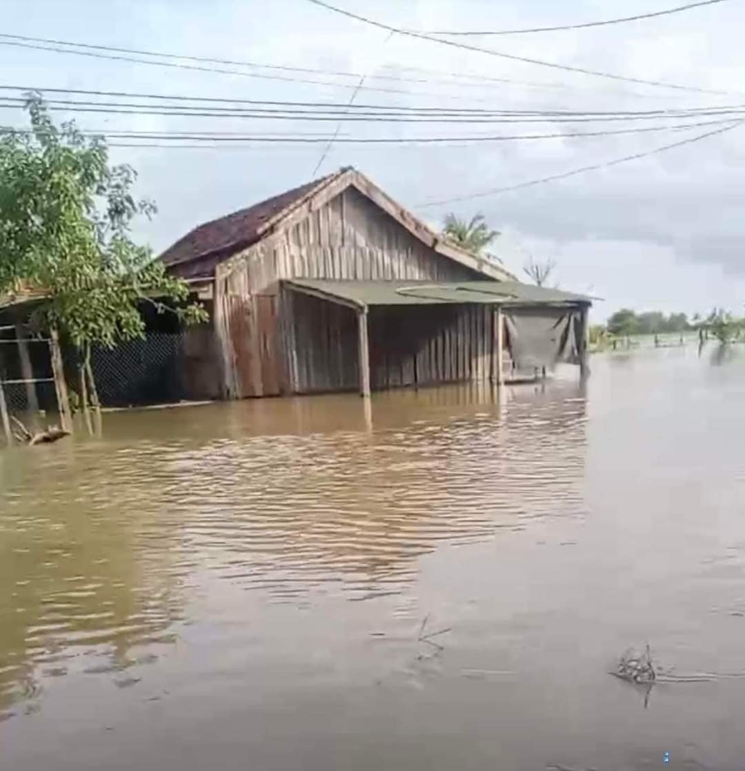 Nhà ngập lụt, một nạn nhân ở Đắk Lắk bị điện giật tử vong