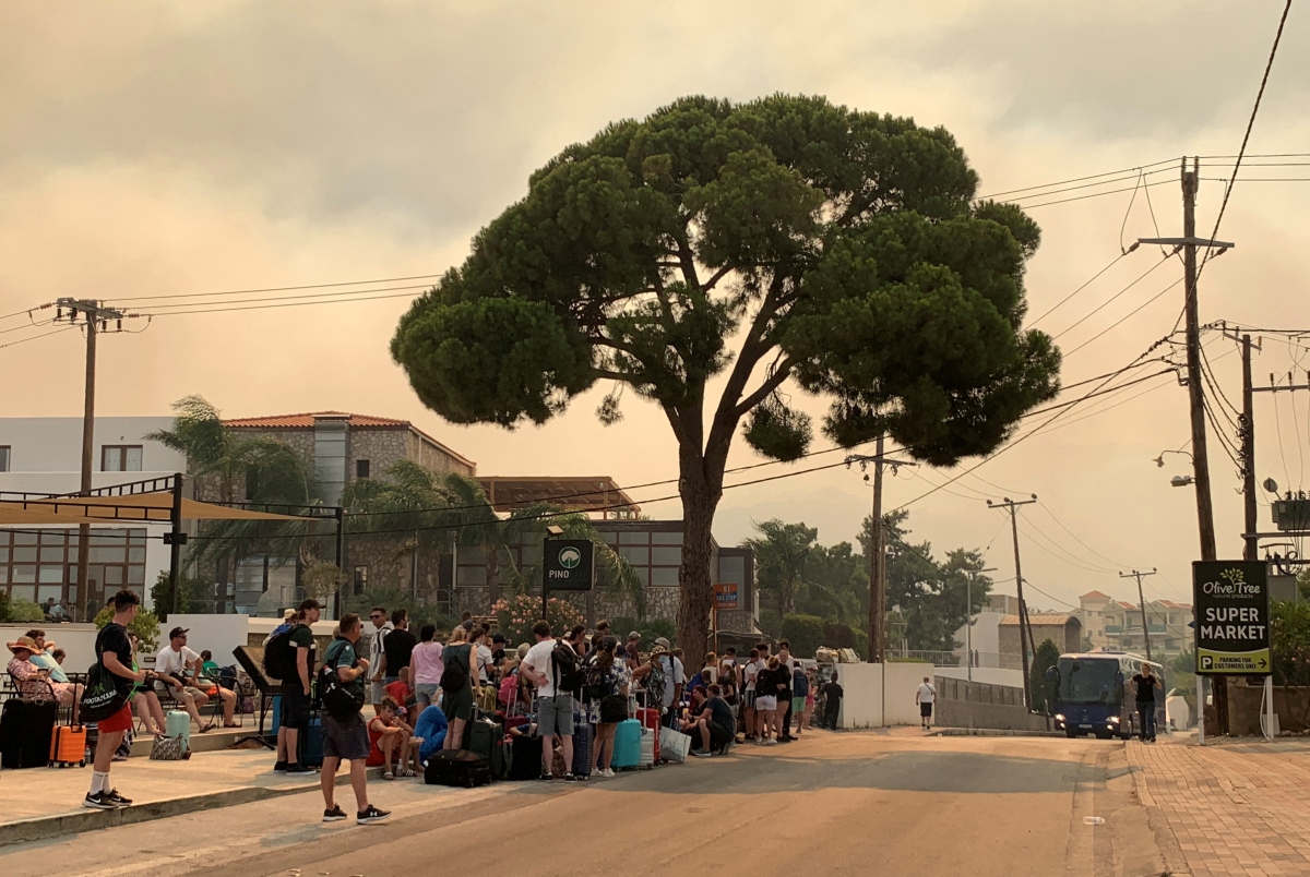 Hy Lạp đền bù các kỳ nghỉ miễn phí cho du khách sau vụ cháy rừng