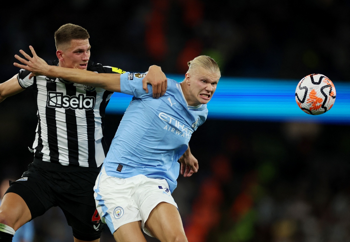 Haaland vô duyên, Man City vẫn đánh bại Newcastle