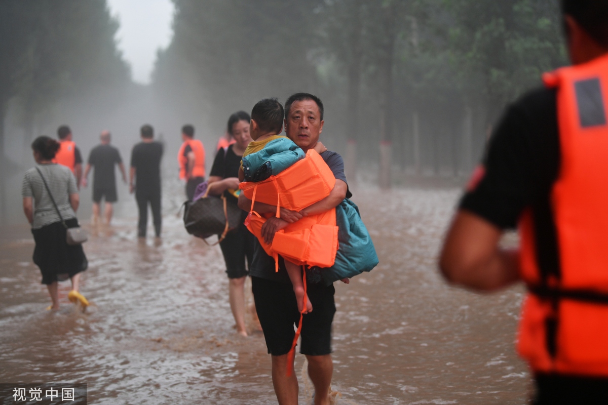 Bắc Kinh (Trung Quốc) hứng lượng mưa lớn nhất 140 năm