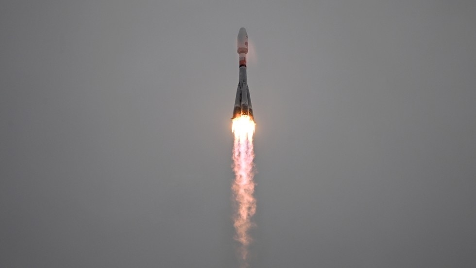 Sứ mệnh Luna-25 của Nga đốt nóng cuộc đua không gian