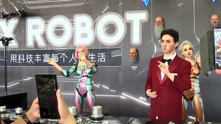 “Robot giống người thật” tâm điểm Hội nghị Robot thế giới tại Bắc Kinh