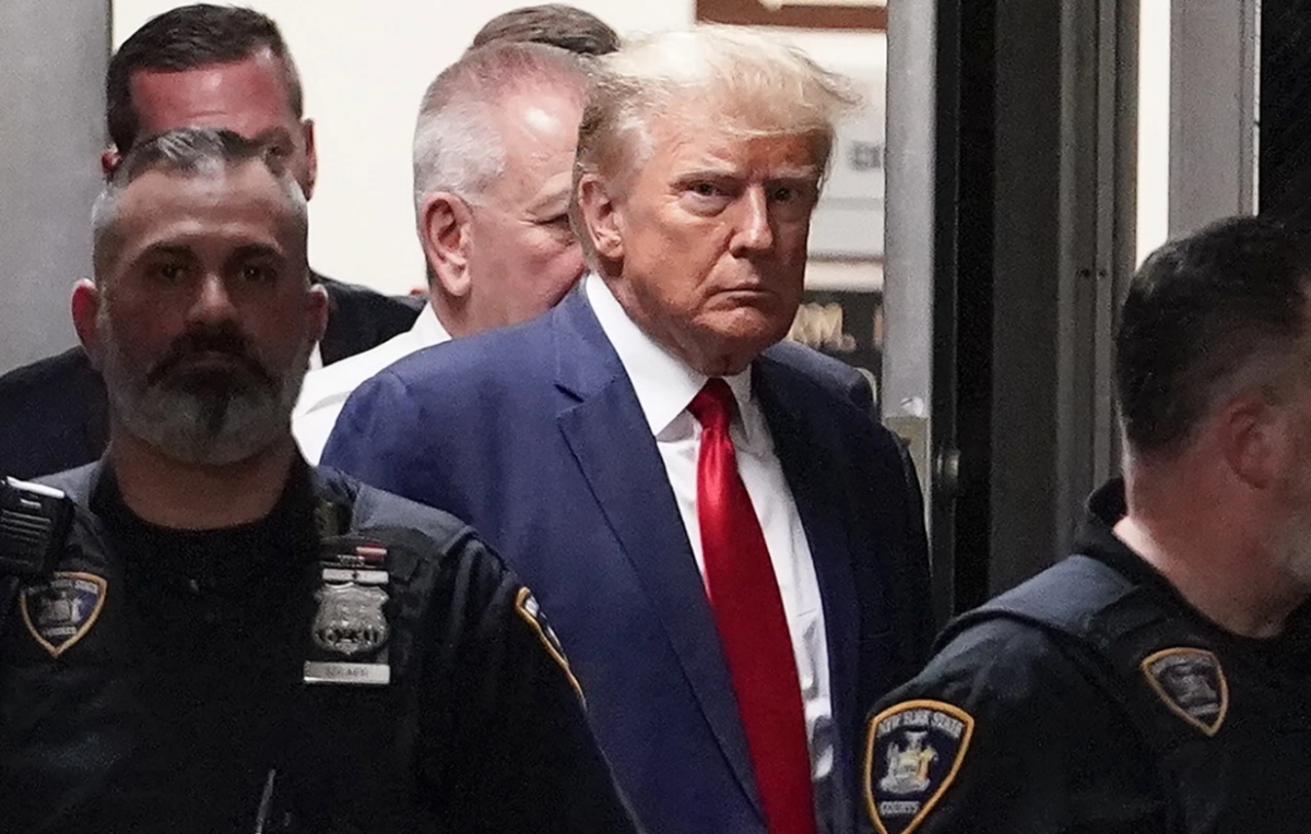 Cựu Tổng thống Trump trình diện tại nhà tù bang Georgia