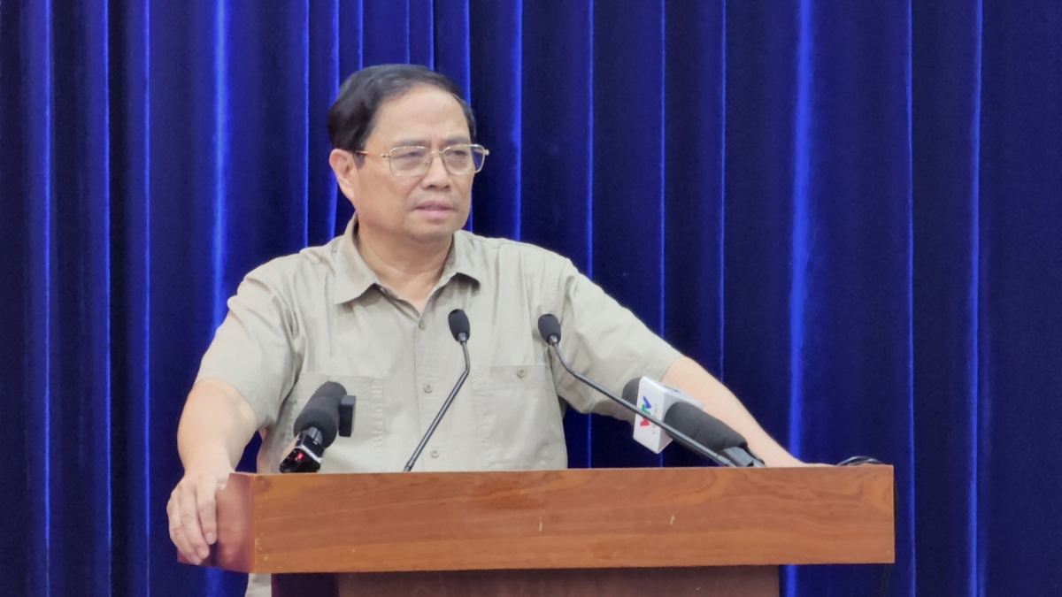 Thủ tướng khảo sát tình hình sạt lở tại các tỉnh Cà Mau, Sóc Trăng, Bạc Liêu