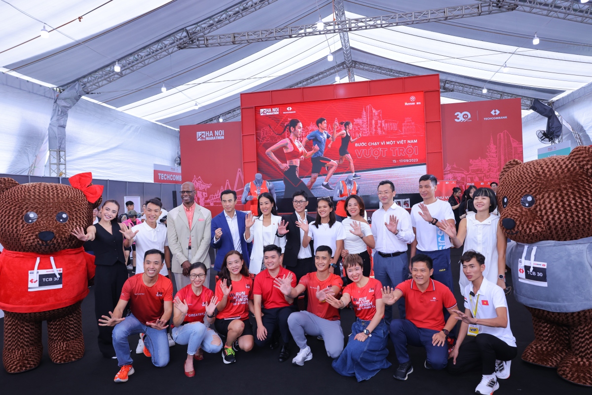 Hà Nội Marathon Techcombank 2023: Bước chạy vì một Việt Nam vượt trội