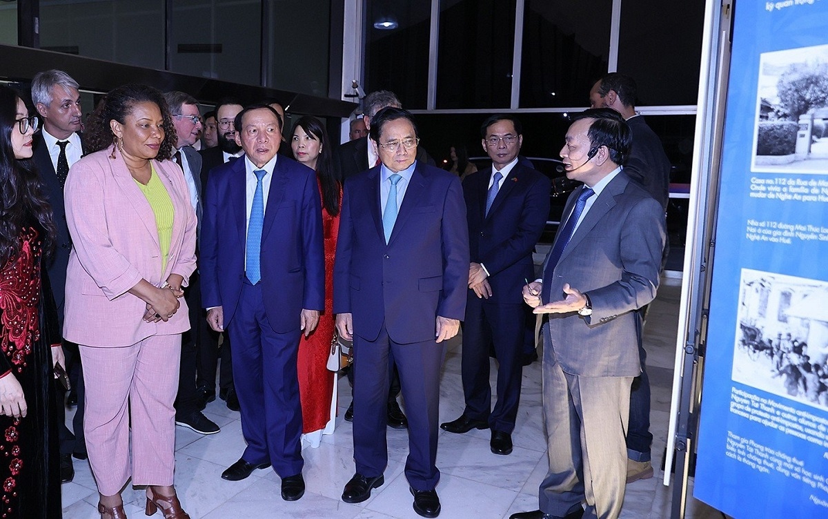 Thủ tướng dự khai trương triển lãm về Chủ tịch Hồ Chí Minh tại Brazil