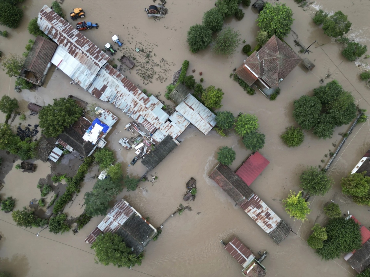Lũ lụt lan rộng ở miền Trung Hy Lạp, ít nhất 15 người thiệt mạng