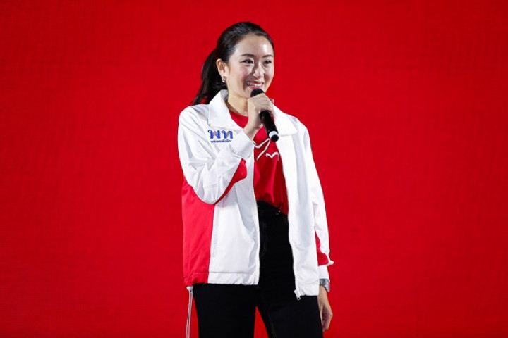 Con gái cựu Thủ tướng Thái Lan Thaksin sẵn sàng làm Chủ tịch Pheu Thai