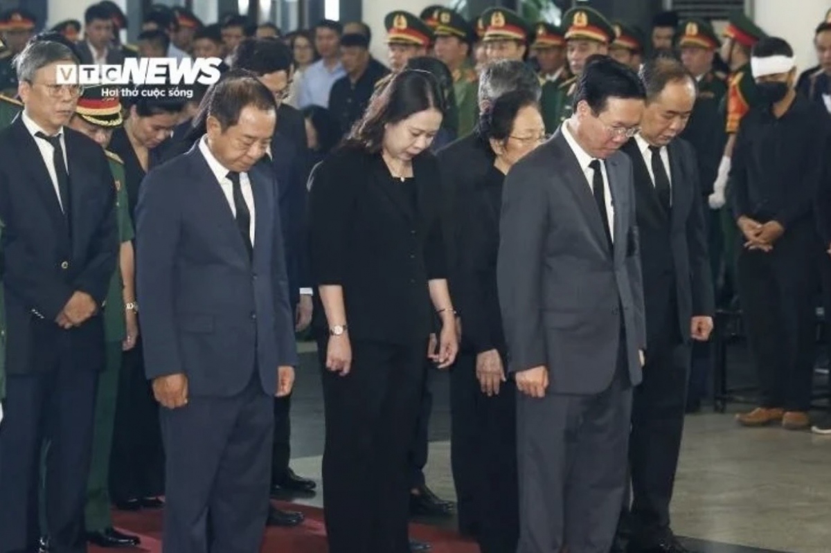 Dòng sổ tang xúc động tiễn biệt Thượng tướng Nguyễn Chí Vịnh