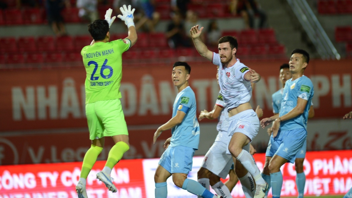 Chuyển nhượng V-League: CLB TP.HCM chiêu mộ thành công cựu đội trưởng Nam Định