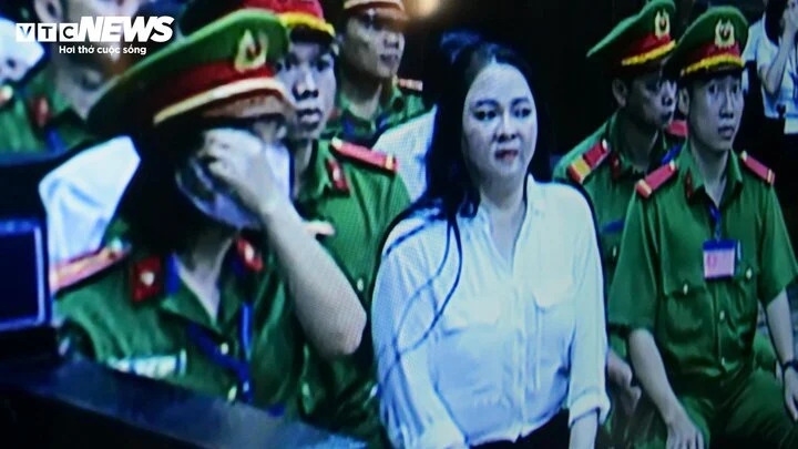 Nguyễn Phương Hằng bị tuyên phạt 3 năm tù