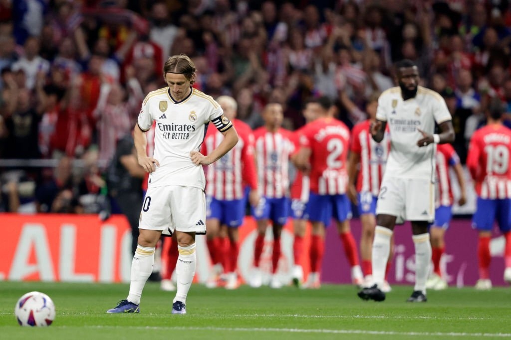 Gục ngã trước Atletico, Real Madrid mất ngôi đầu bảng La Liga