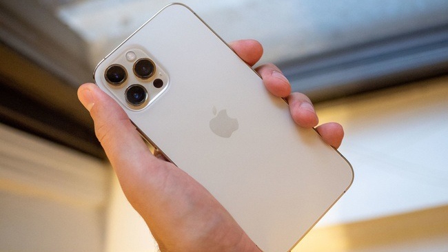 Apple khẳng định iPhone 12 đáp ứng các quy tắc về bức xạ