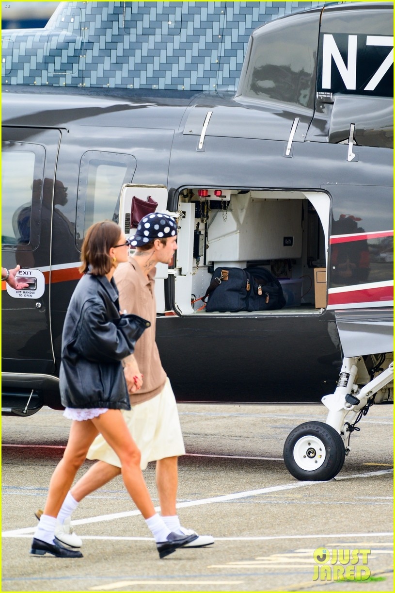 Vợ chồng Justin Bieber - Hailey Baldwin đi chơi bằng trực thăng