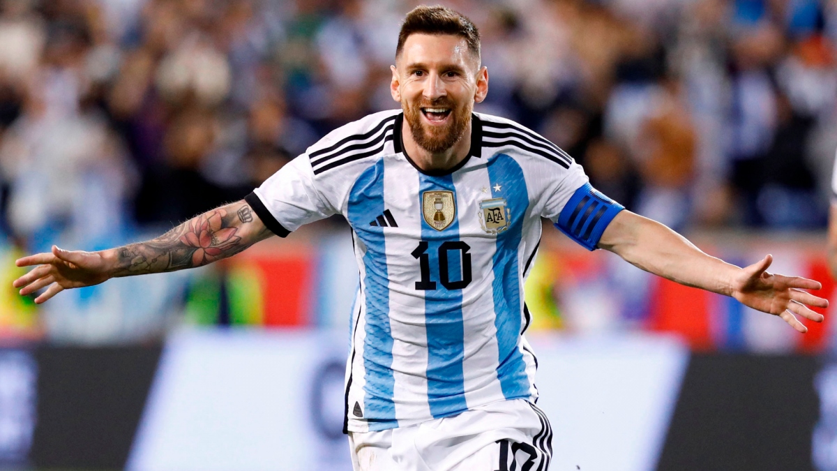 Messi sắp được nghỉ thi đấu hơn 2 tháng sau khi giành Quả bóng Vàng