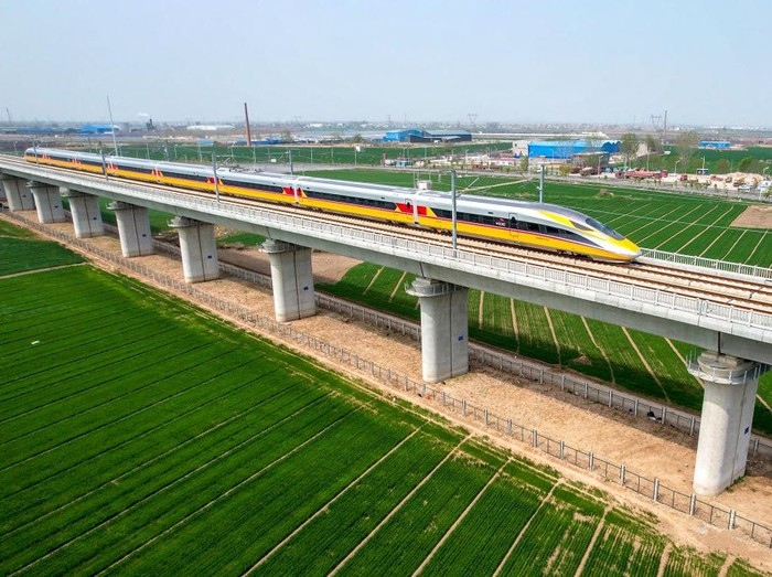 Tuyến đường sắt cao tốc đầu tiên ở Indonesia và Đông Nam Á sẽ vận hành vào tháng 10