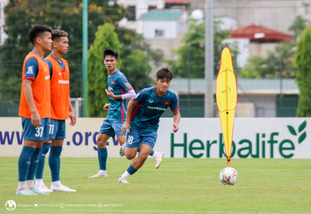 U23 Việt Nam bổ sung cầu thủ quá tuổi, hướng tới ASIAD 19