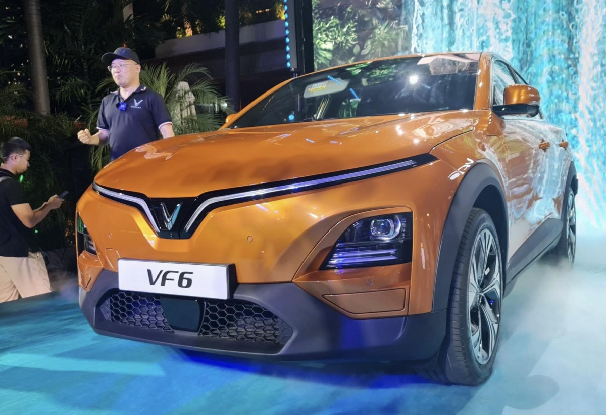 Bảng giá ô tô VinFast tháng 10: VF 9 ưu đãi 113 triệu đồng