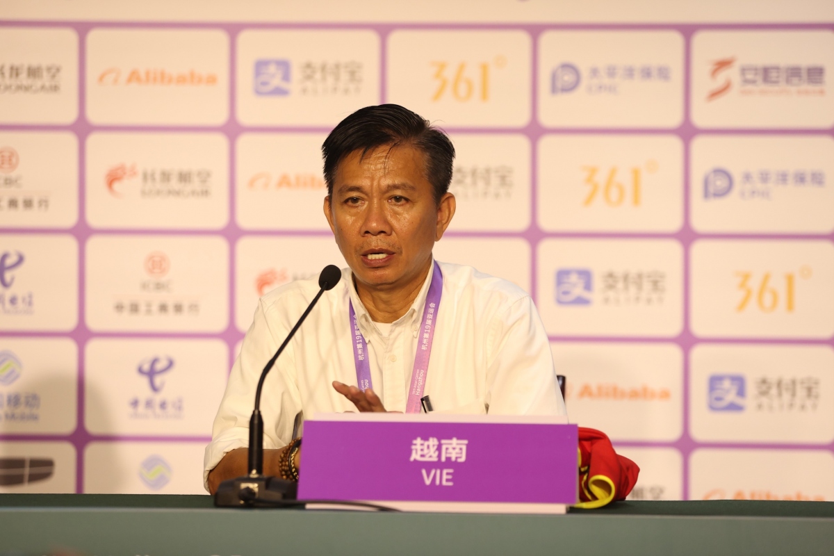 Olympic Việt Nam bị loại, HLV Hoàng Anh Tuấn nói điều bất ngờ