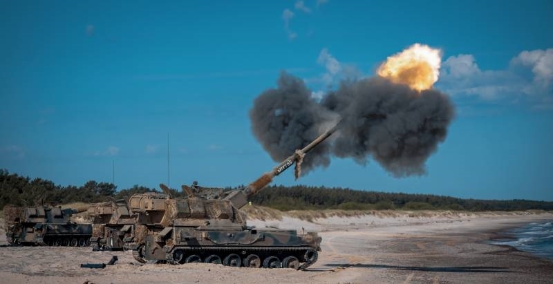 Đạn pháo thông minh của Nga tung đòn chính xác phá hủy pháo tự hành Ukraine