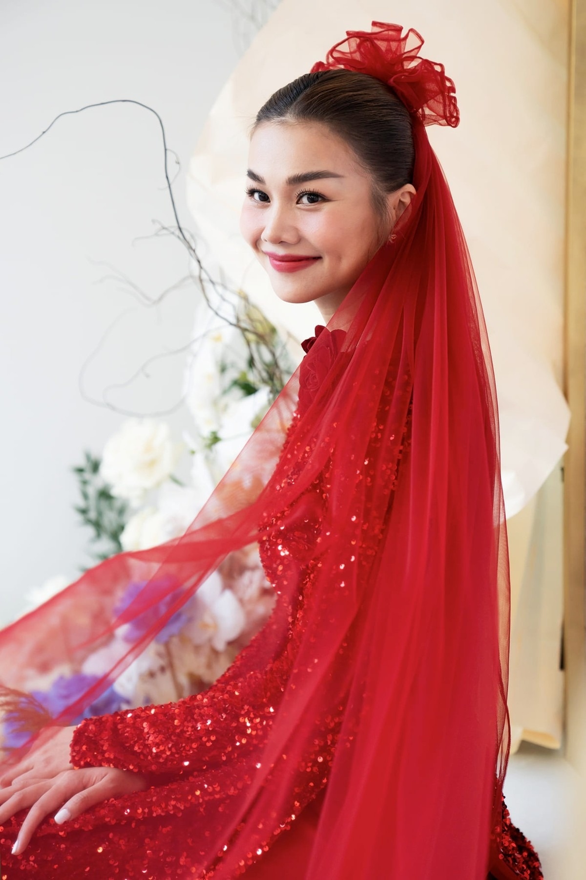 Chuyện showbiz: Hình ảnh đầu tiên ở đám cưới siêu mẫu Thanh Hằng