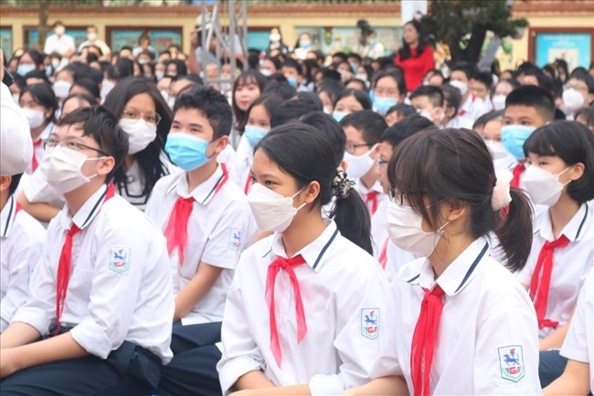 “Tự nguyện” hay buộc phải “tự nguyện” đăng ký học