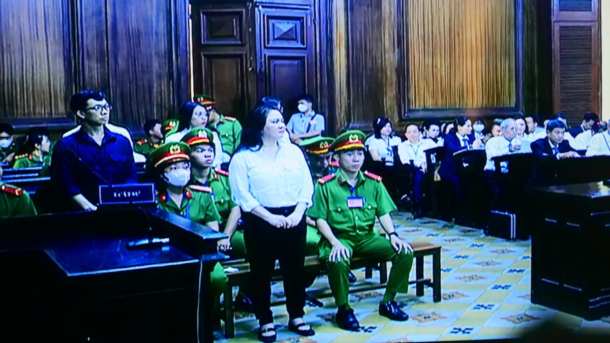 Nguyễn Phương Hằng không kháng cáo, chấp nhận án 3 năm tù