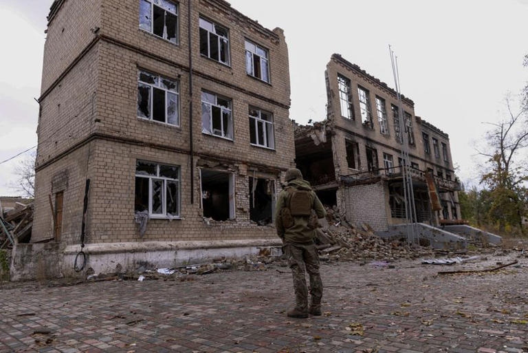 Nga ồ ạt tấn công hai thị trấn trọng điểm Avdiivka và Kupiansk