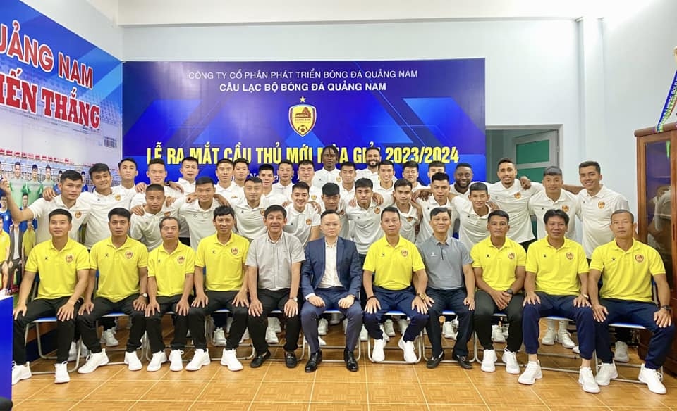 CLB Quảng Nam ra mắt 15 tân binh sát ngày V-League 2023/2024 khởi tranh