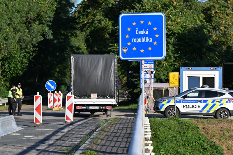 Việc kiểm tra ngẫu nhiên tại biên giới Séc-Slovakia sẽ kéo dài đến ngày 2/11