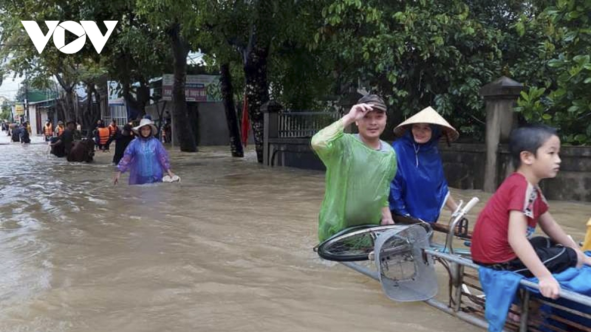 Thời tiết hôm nay 14/10: Từ Nghệ An đến Quảng Ngãi tiếp tục có mưa lớn