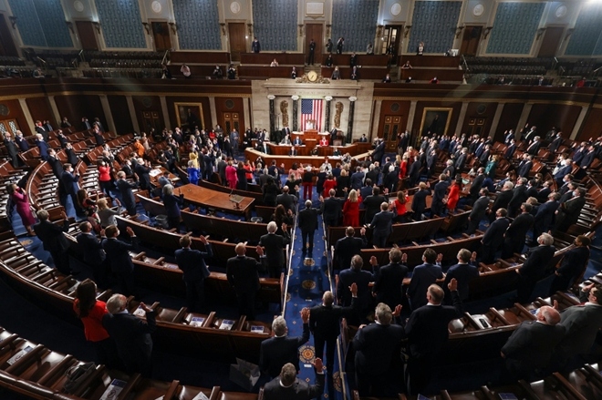 Mỹ đối mặt nguy cơ Quốc hội “treo” sau khi Chủ tịch Hạ viện McCathy bị phế truất