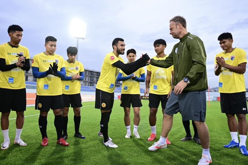 ĐT Thái Lan đá giao hữu với đội tuyển châu Âu