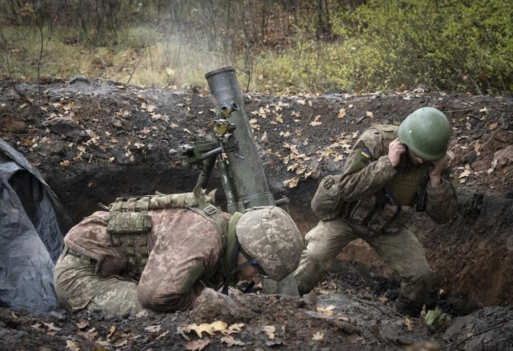 Nga siết chặt vòng vây Avdiivka, Ukraine đột kích chiến hào Nga gần Bakhmut