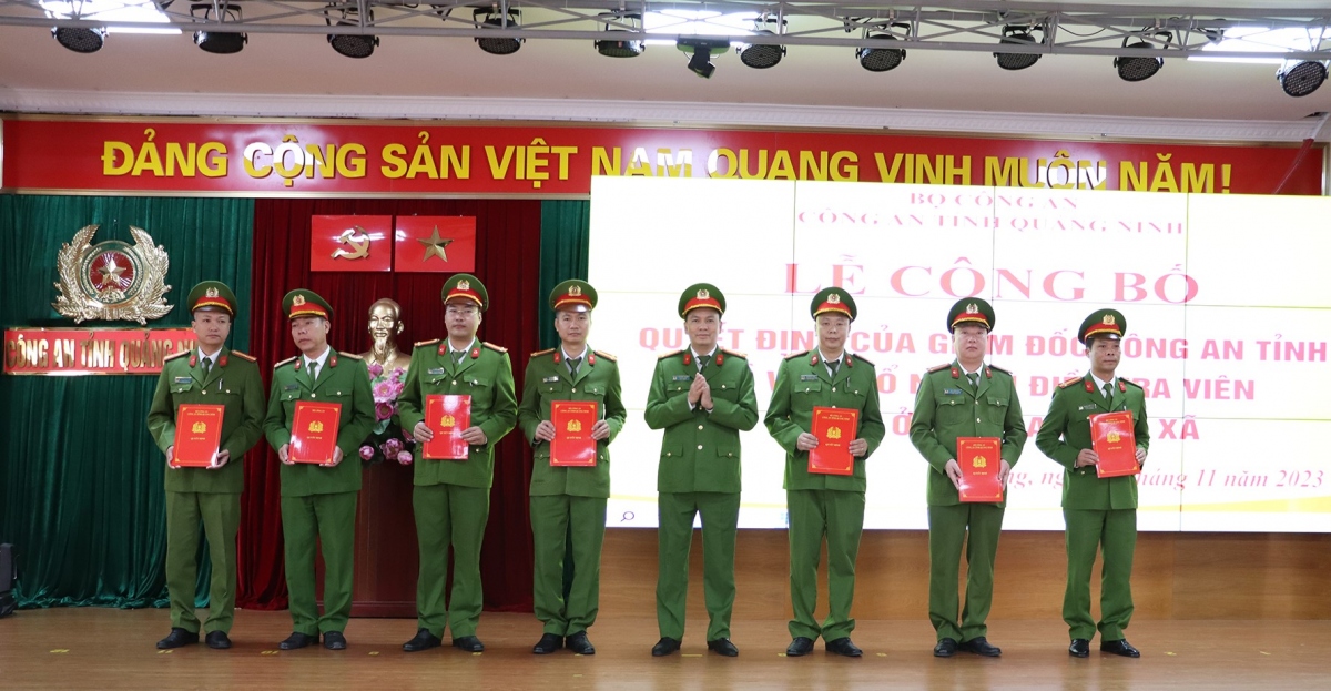Quảng Ninh bổ nhiệm 56 điều tra viên công an cấp xã