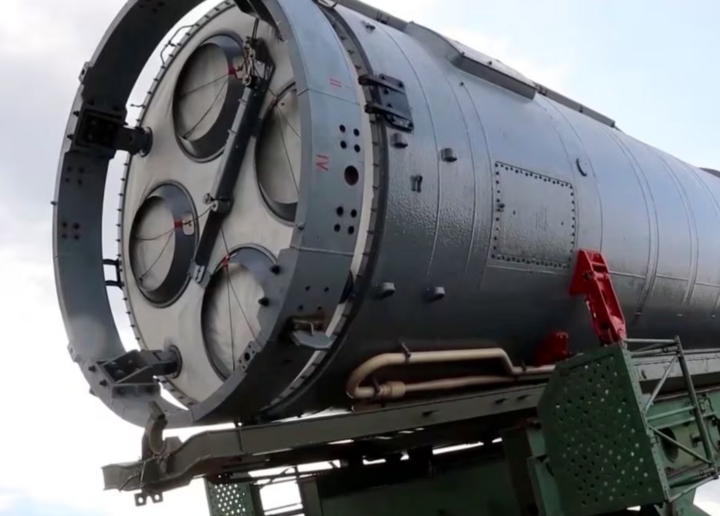 Nga đặt tên lửa siêu vượt âm Avangard vào bệ phóng