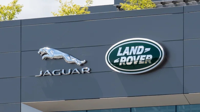 Lý do Ford bán thương hiệu xe cao cấp Jaguar và Land Rover