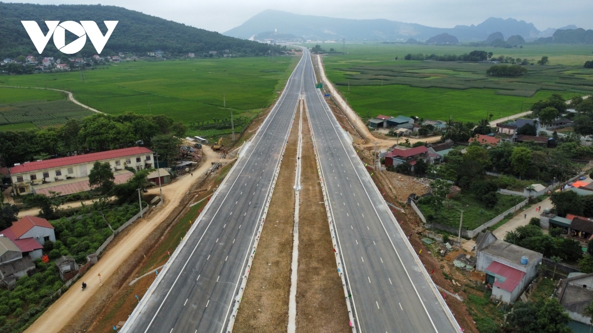 Đề nghị thay đổi điểm đầu tuyến cao tốc Ninh Bình - Hải Phòng
