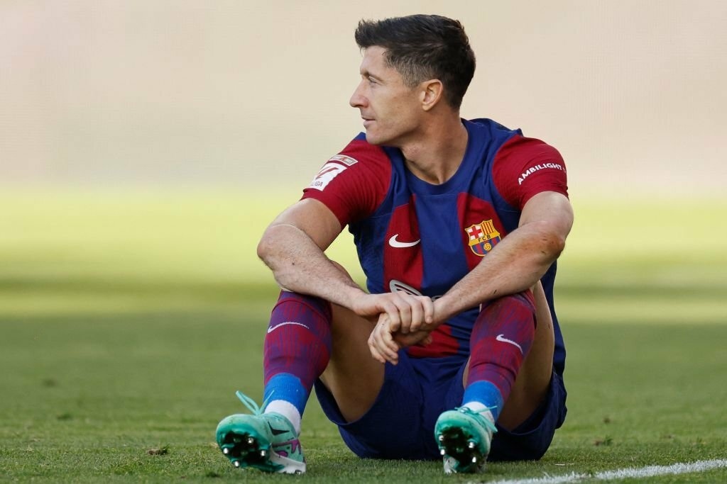 Kết quả bóng đá 25/11: Barca vất vả cầm hòa đội bóng ''tí hon''