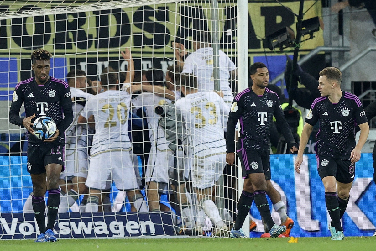 Bayern Munich thua sốc đội hạng Ba, Harry Kane tan mộng nâng cúp