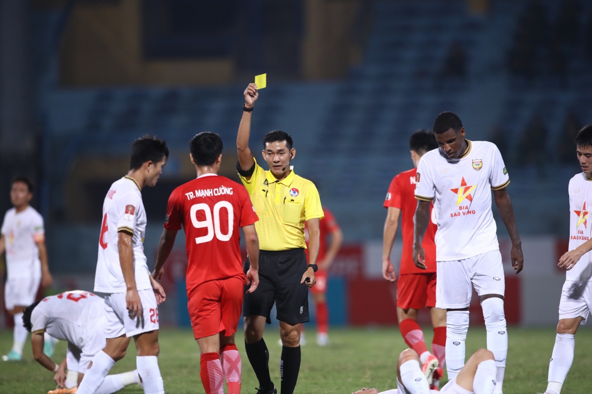 HLV Hà Tĩnh: "Chúng tôi thua Viettel FC vì trọng tài"