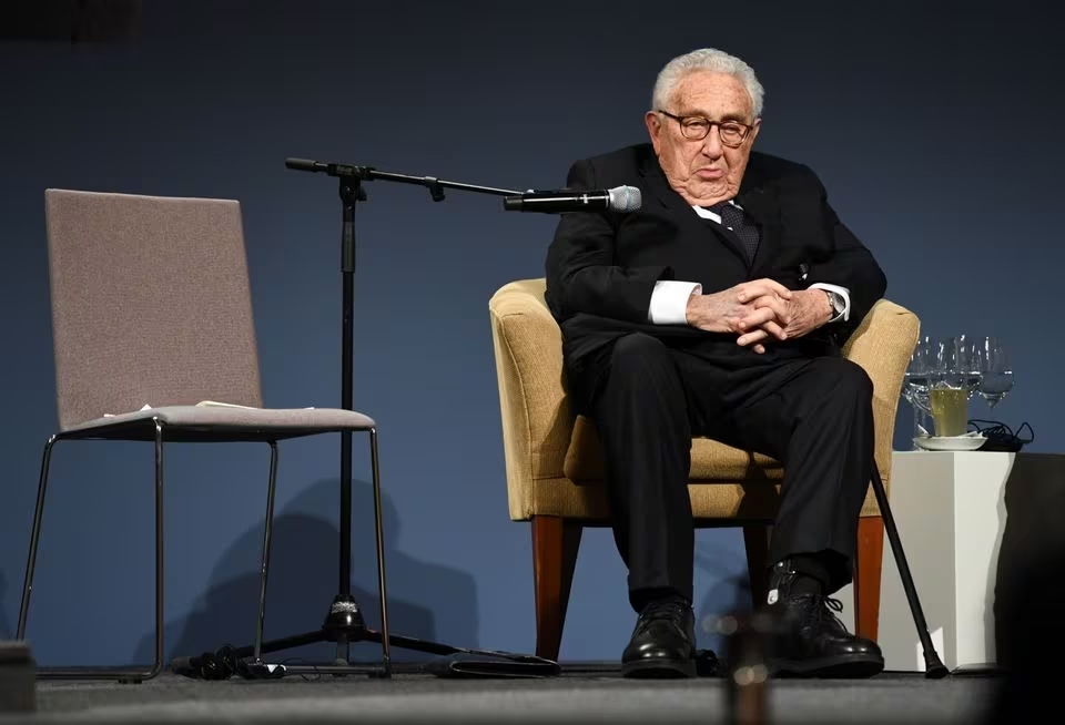 Cựu Ngoại trưởng Mỹ Henry Kissinger qua đời ở tuổi 100