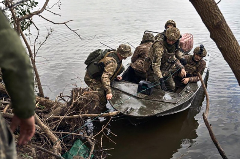 Khả năng Ukraine đánh chiếm Crimea sau khi chốt chặn ở tả ngạn sông Dnipro