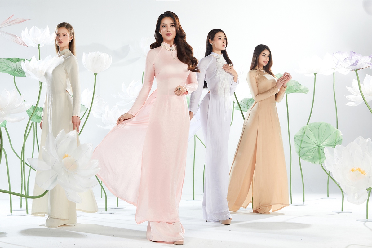 Trương Ngọc Ánh đọ sắc 3 Hoa hậu Trái đất trong trang phục áo dài