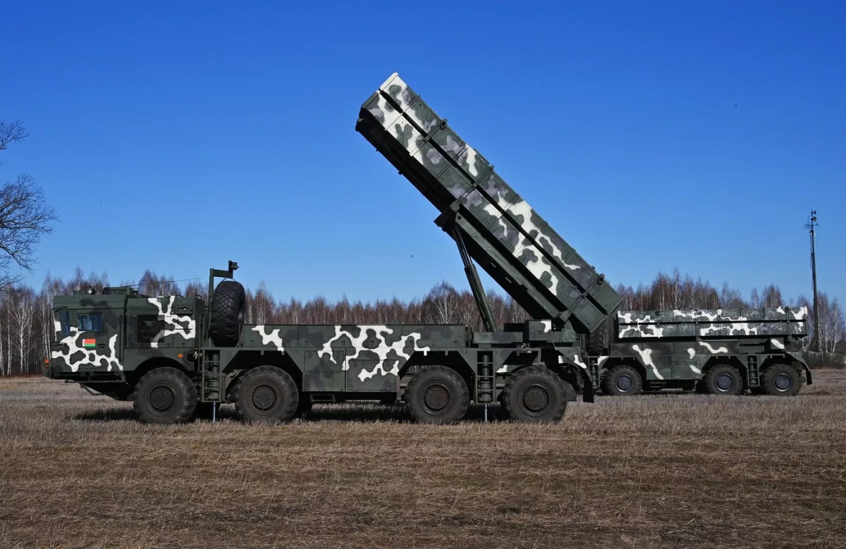 Polonez-M - Hệ thống tên lửa pháo binh Belarus có thể mạnh hơn cả ATACMS
