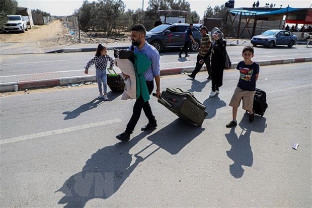 400 công dân Mỹ được phép rời khỏi Gaza