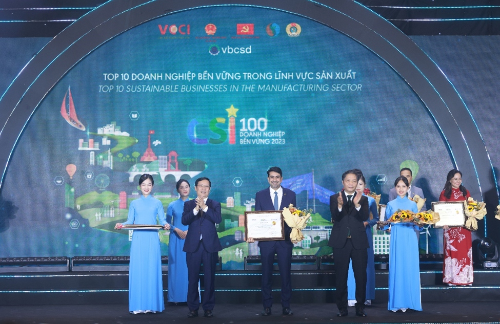 Coca-Cola được vinh danh trong Top 3 DN phát triển bền vững tại Việt Nam