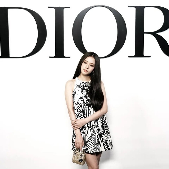 Jisoo Blackpink giúp Dior đạt doanh thu "khủng"