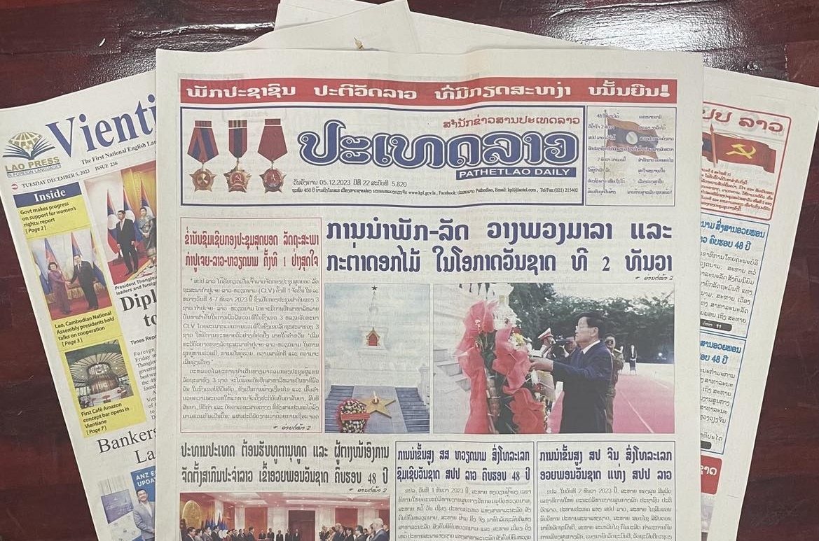Truyền thông Lào đưa tin đậm nét về chuyến thăm của Chủ tịch Quốc hội Việt Nam